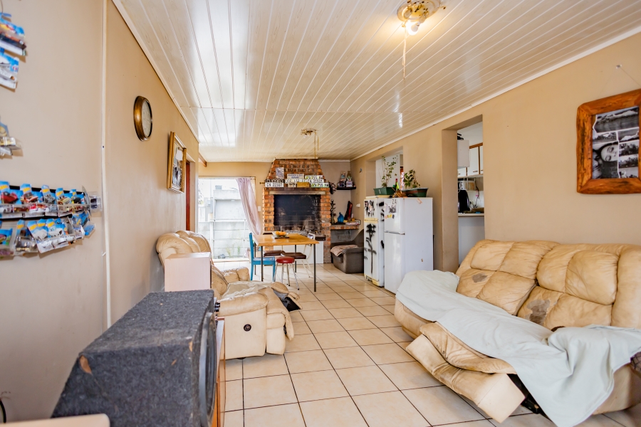 3 Bedroom Property for Sale in Protea Village Western Cape
